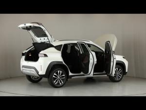 Toyota Starlet Cross 1.5 XR auto - Image 31