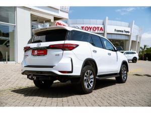 Toyota Fortuner 2.4GD-6 4x4 - Image 2