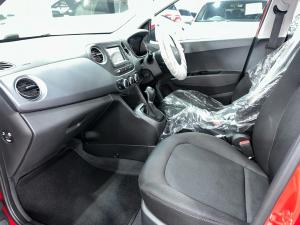 Hyundai Grand i10 1.2 Fluid auto - Image 7