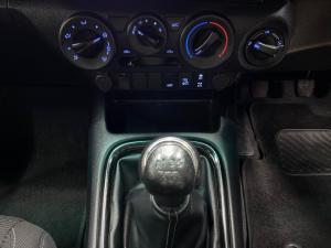 Toyota Hilux 2.8GD-6 Xtra cab 4x4 Legend manual - Image 15