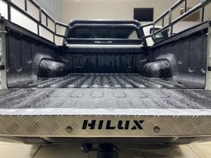 Toyota Hilux 2.8GD-6 Xtra cab 4x4 Legend manual - Image 19