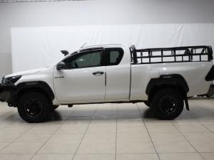 Toyota Hilux 2.8GD-6 Xtra cab 4x4 Legend manual - Image 24