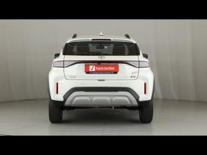 Toyota Starlet Cross 1.5 XS auto - Image 5