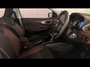 Toyota Starlet Cross 1.5 XS auto - Image 10