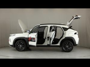 Toyota Starlet Cross 1.5 XS auto - Image 26