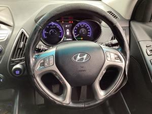 Hyundai ix35 2.0CRDi Elite - Image 8