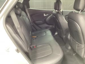 Hyundai ix35 2.0CRDi Elite - Image 18