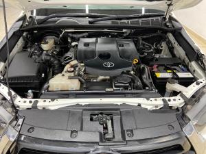 Toyota Hilux 2.4GD-6 double cab Raider manual - Image 22