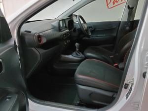 Hyundai Grand i10 1.2 Premium hatch - Image 7