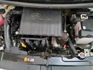 Hyundai Grand i10 1.2 Premium hatch - Image 10