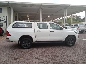 Toyota Hilux 2.4GD-6 double cab 4x4 Raider auto - Image 3