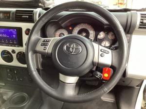 Toyota FJ Cruiser FJ Cruiser - Image 8