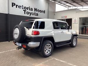 Toyota FJ Cruiser FJ Cruiser - Image 2