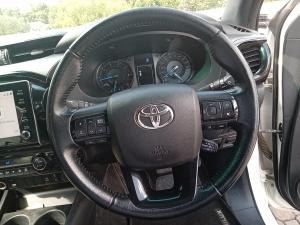 Toyota Hilux 2.8GD-6 double cab 4x4 Legend auto - Image 8