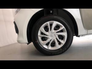 Toyota Vitz 1.0 - Image 18