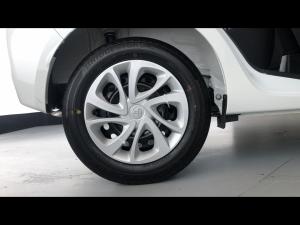 Toyota Vitz 1.0 - Image 20