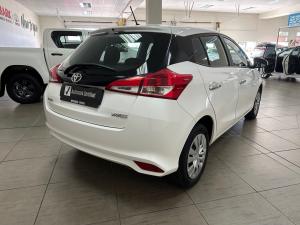 Toyota Yaris 1.5 Xi - Image 2