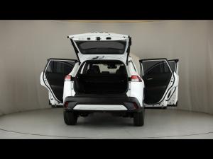 Toyota Corolla Cross 1.8 XR - Image 24