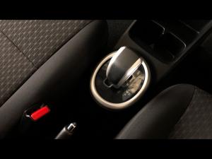 Toyota Vitz 1.0 XR auto - Image 15