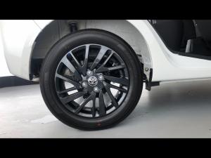Toyota Vitz 1.0 XR auto - Image 20