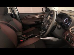 Toyota Starlet Cross 1.5 XR auto - Image 10