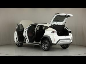 Toyota Starlet Cross 1.5 XR auto - Image 25