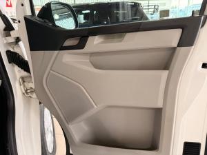 Volkswagen Kombi 2.0TDI SWB Trendline Launch Edition auto - Image 19