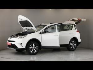 Toyota RAV4 2.0 GX auto - Image 27