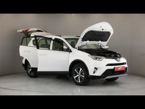 Toyota RAV4 2.0 GX auto - Image 29