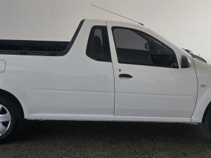 Nissan NP200 1.6 Safety PackS/C - Image 5