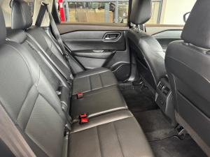 Nissan X Trail 2.5 Acenta Plus CVT - Image 12