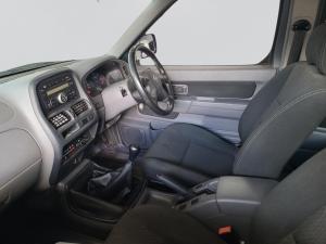 Nissan Hardbody NP300 2.5 TDi HI-RIDERD/C - Image 3