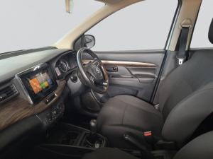 Suzuki Ertiga 1.5 GA - Image 3