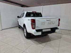 Isuzu D-Max 3.0TD double cab LS 4x4 manual - Image 3