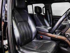 Land Rover Defender 110 D300 X - Image 11