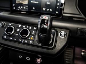 Land Rover Defender 110 D300 X - Image 15