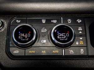 Land Rover Defender 110 D300 X - Image 19