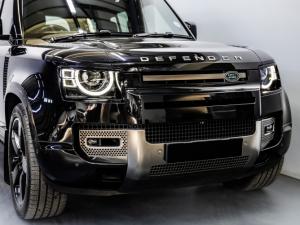 Land Rover Defender 110 D300 X - Image 3
