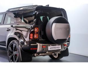 Land Rover Defender 110 D300 X - Image 9