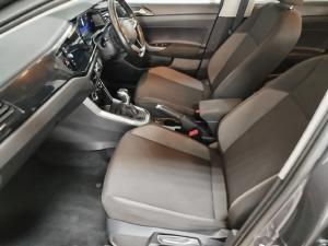 Volkswagen Polo hatch 1.0TSI Life auto - Image 11