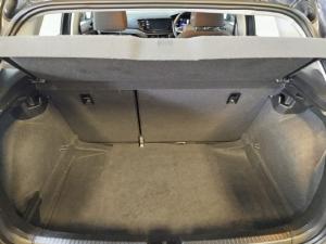 Volkswagen Polo hatch 1.0TSI Life auto - Image 13