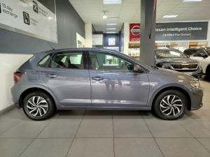 Volkswagen Polo hatch 1.0TSI Life auto - Image 6