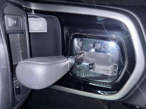 Nissan Navara 2.5DDTi double cab LE Plus - Image 20