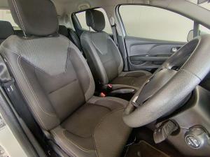 Renault Clio 66kW turbo Authentique - Image 16