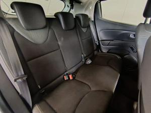 Renault Clio 66kW turbo Authentique - Image 17