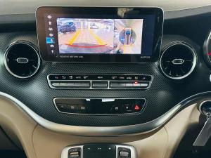 Mercedes-Benz V-Class V300d Exclusive - Image 9