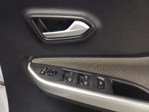 Nissan Magnite 1.0 Turbo Visia manual - Image 16
