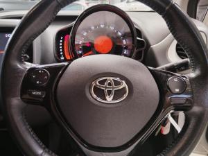 Toyota Aygo 1.0 - Image 11