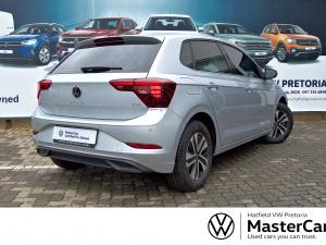 Volkswagen Polo hatch 1.0TSI Life auto - Image 4