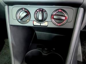 Volkswagen Polo Vivo hatch 1.4 - Image 23